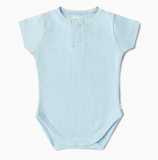 Baby Blue Short Sleeve Organic Bodysuit (Size Newborn)